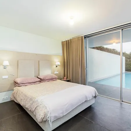 Villa Breathtaking Award Winning Villa On The Silver Coast *